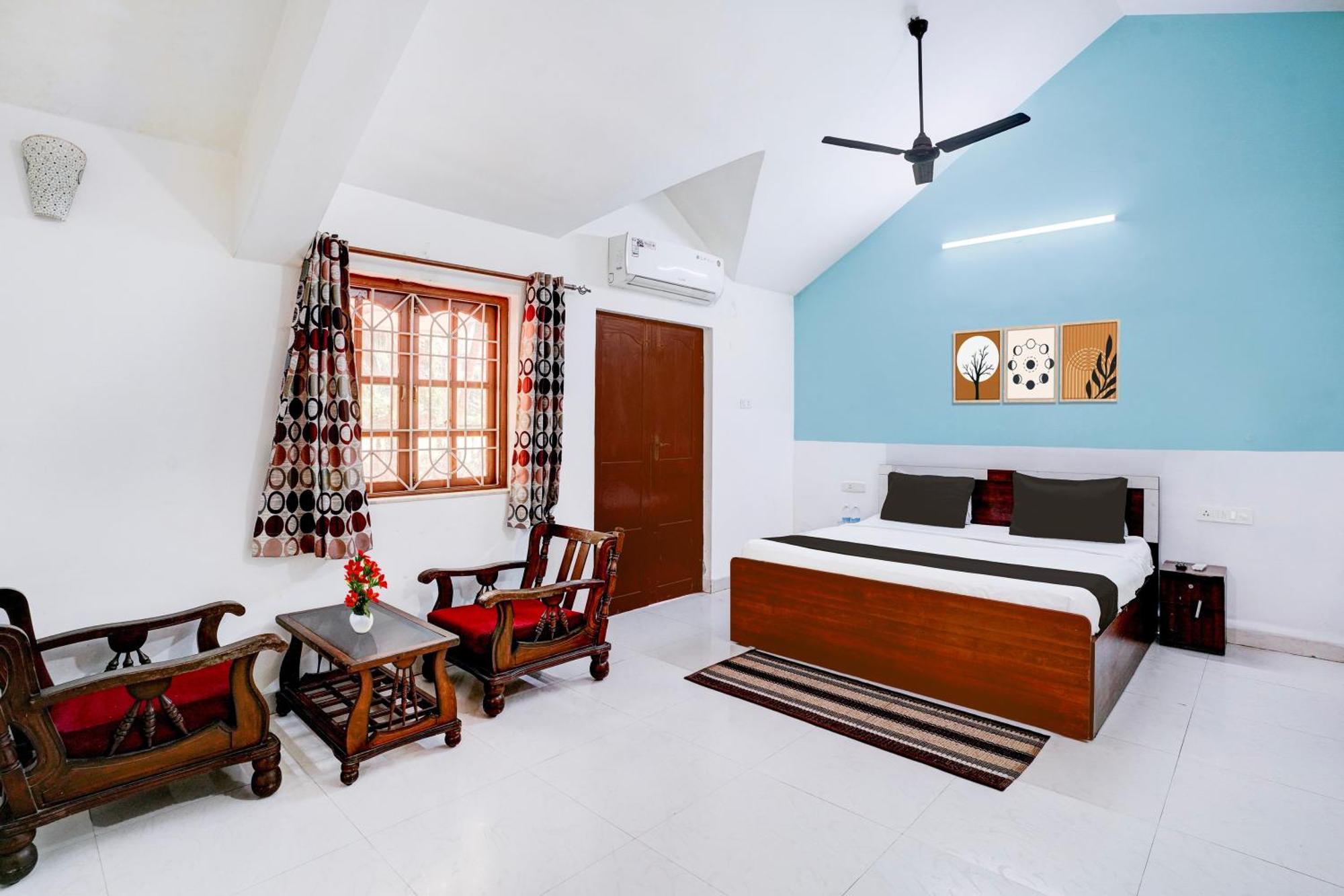 Oyo Flagship Triple Beach Guest House Benaulim Buitenkant foto